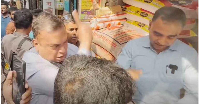 রমজানের বাজার মনিটরিংয়ে গিয়ে ‘মবের’ শিকার ভোক্তা অধিকারের ম্যাজিস্ট্রেট
