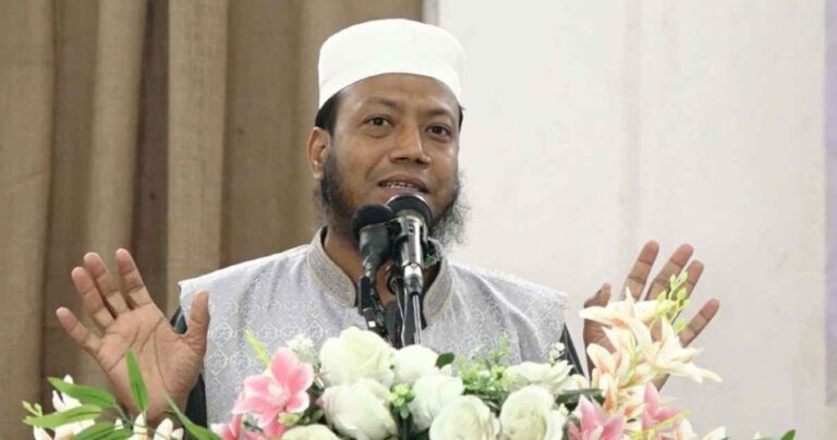 রমজানে মাথায় টুপি পরা নিয়ে যা বললেন আমির হামজা