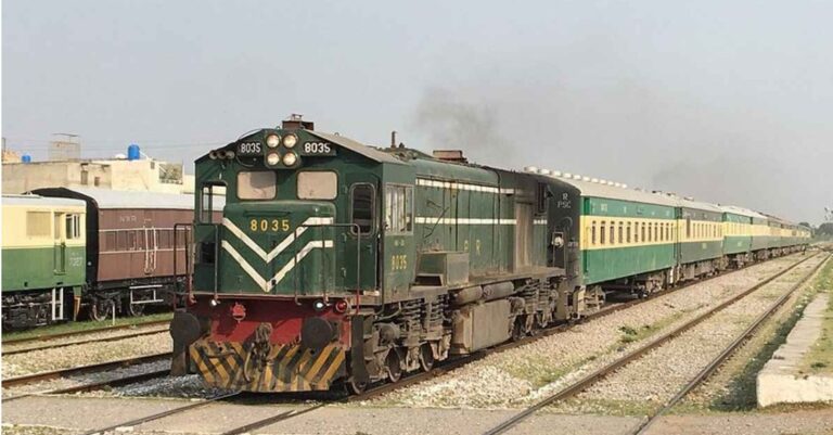 পাকিস্তান থেকে এবার ট্রেনের বগি ও ওয়াগন কিনতে চায় বাংলাদেশ