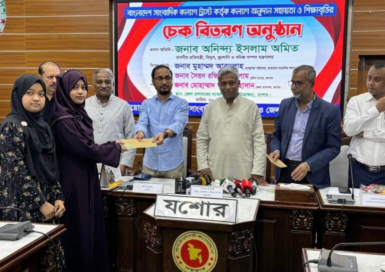 সরকারের সমালোচনা হতে হবে গঠনমূলক : যশোরে বিদ্যুৎ প্রতিমন্ত্রী 