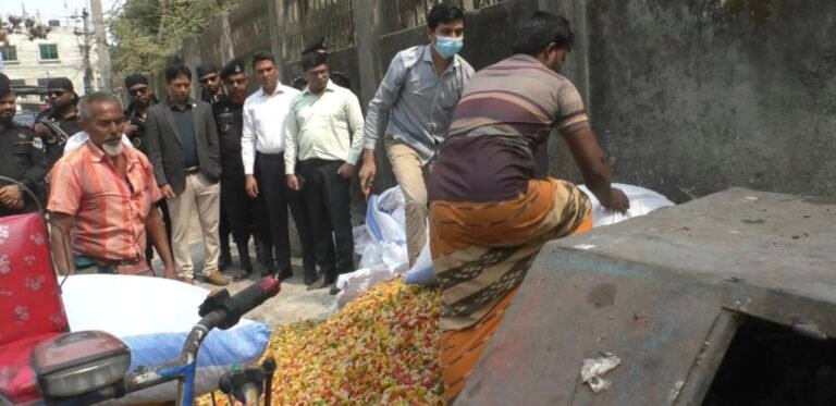 যশোরে রমজানে নিত্য প্রয়োজনীয় দ্রব্য মূল্য নিয়ন্ত্রণ ও ভেজালবিরোধী অভিযান