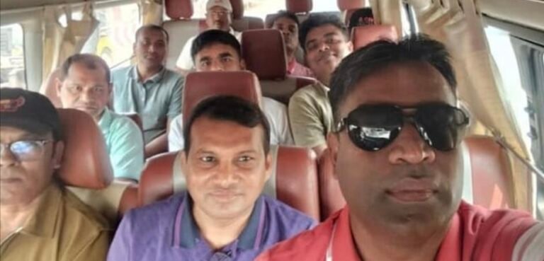 কর্ম দিবসে ছুটি ছাড়াই প্রমোদ ভ্রমণ তীব্র সমালোচনার মুখে রূপালী ব্যাংক যশোর জোনের একাধিক ব্যবস্থাপক!