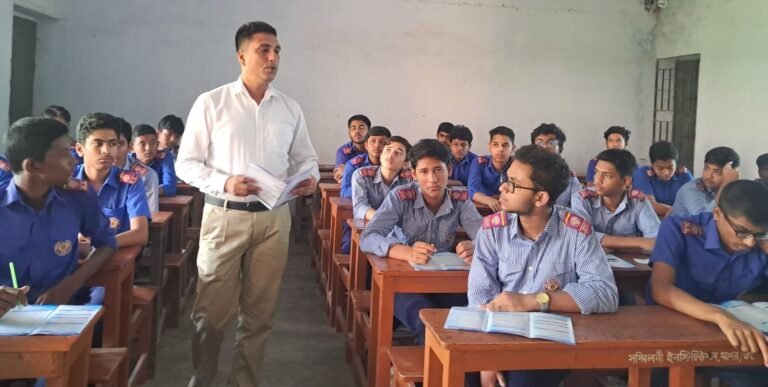 যশোরে জনসচেতনতায় ভোক্তা অধিকার সংরক্ষণে শিক্ষার্থীদের সাথে মত বিনিময়