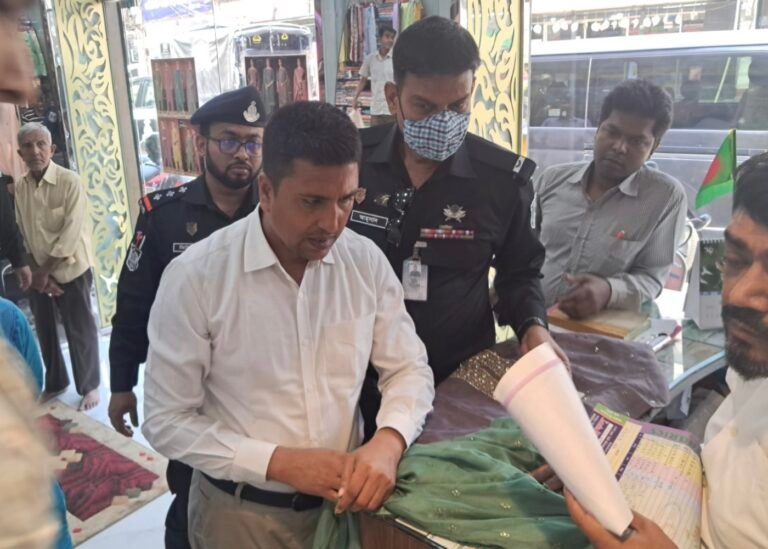 রমজান উপলক্ষে যশোরে ভোক্তা অধিকারের অভিযান, প্রতিষ্ঠানকে ৫০ হাজার টাকা জরিমানা