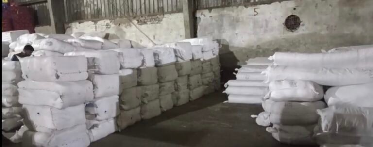 বেনাপোল বন্দরে আবারও ৬ কোটি টাকার ঘোষণা বহির্ভূত পণ্য জব্দ