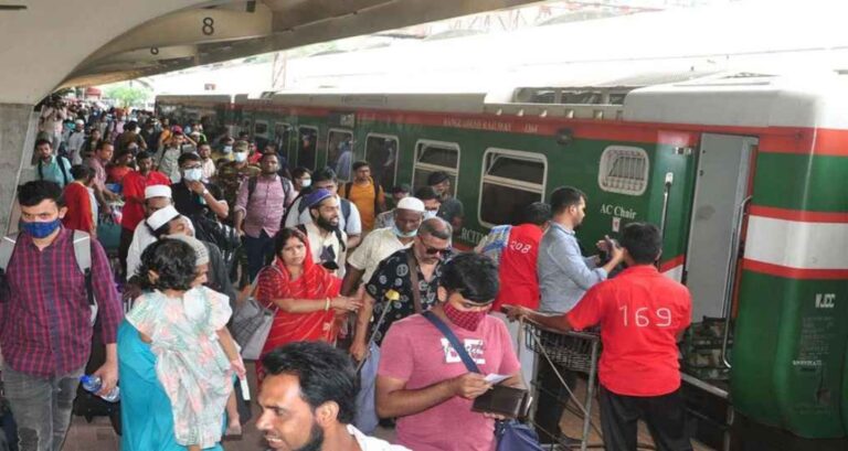 ঈদ উপলক্ষে টানা ৭ দিনের ছুটি শুরু