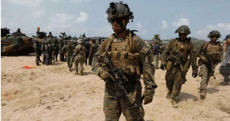 ইরানে ঢুকতে যুদ্ধজাহাজ নিয়ে রওনা হয়েছে মার্কিন সেনারা