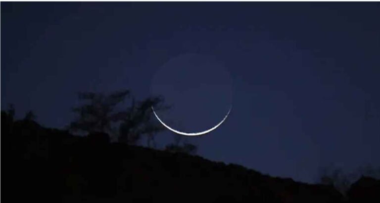 দেশের আকাশে চাঁদ দেখা গেছে, শনিবার ঈদ