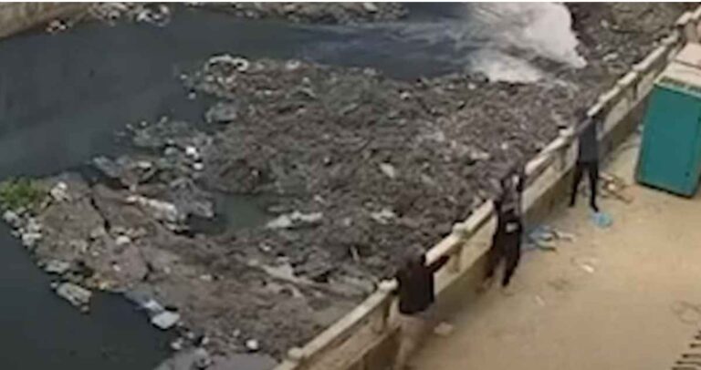 চট্টগ্রামে চাঁদা না পেয়ে পুলিশি পাহারার মধ্যেই ব‍্যবসায়ীর বাসায় মুহুর্মুহু গুলি