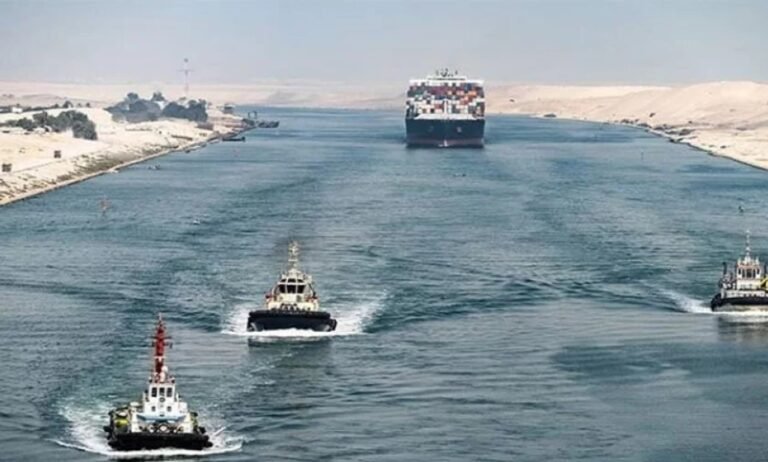 হরমুজ প্রণালির পর বন্ধের ঝুঁকিতে সুয়েজ খালও