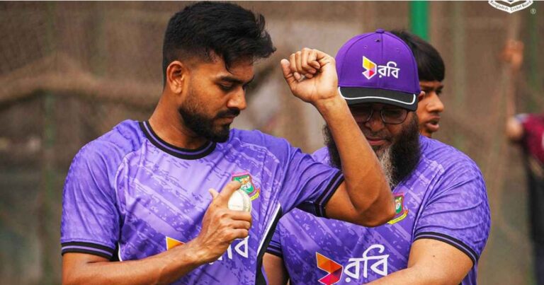 মিরাজের পারফরম্যান্স নিয়ে যা বললেন মুশতাক