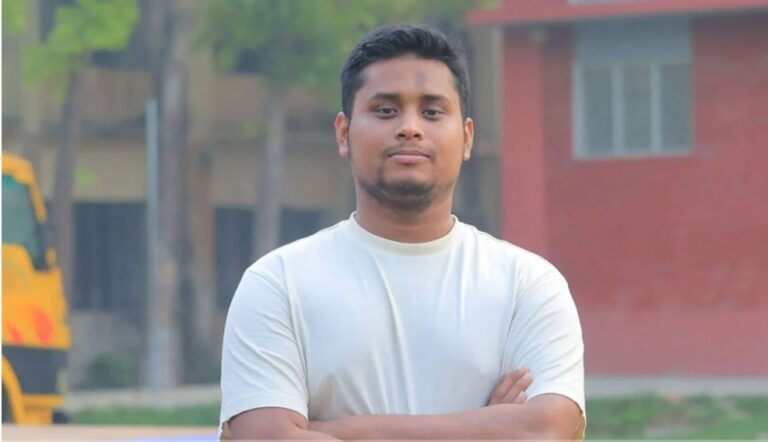 ওয়াক আউটের পর হাসনাতের ‘Get out Chuppu’ স্ট্যাটাস ভাইরাল