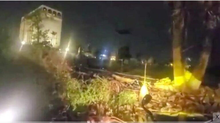 পাকিস্তানে ছাদ ধসে ১৩ জনের মৃত্যু