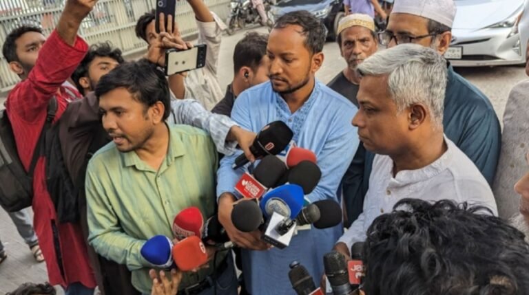 জ্বালানি তেল নিয়ে দুশ্চিন্তার কোনো কারণ নেই, যথেষ্ট মজুদ রয়েছে