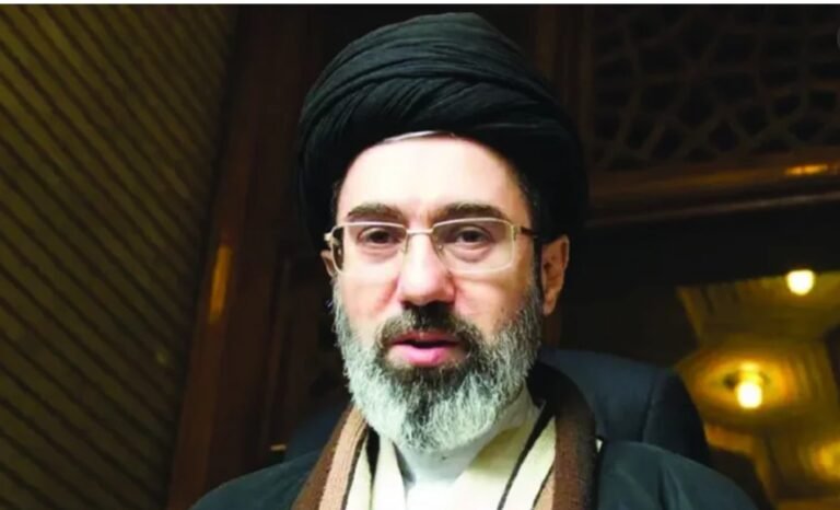 মোজতবা খামেনি গুরুতর আহত, মস্কোতে জরুরি অস্ত্রোপচার!