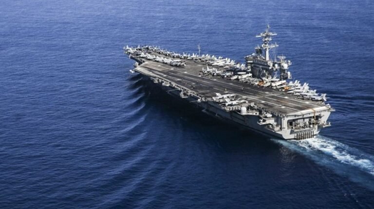 পিছু হটেছে মার্কিন রণতরী আব্রাহাম লিংকন