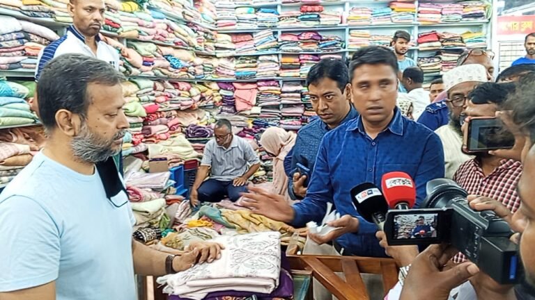 রমজানে বাজার তদারকি জোরদার: যশোরে ৩ প্রতিষ্ঠানকে ৮০ হাজার টাকা জরিমানা