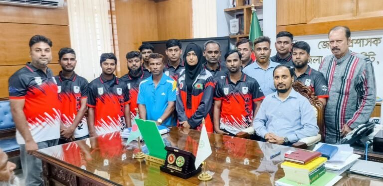 জাতীয় কারাতে প্রতিযোগিতায় জেলা দল ঢাকার উদ্দেশ্যে রওনা দিচ্ছেন আজ