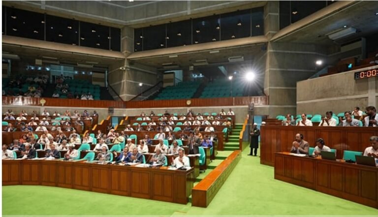 সংসদ থেকে বিরোধী দলের ওয়াকআউট