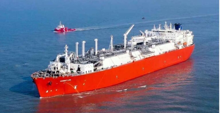 এবার বিকল্প পথে সৌদি থেকে আসছে ১ লাখ টন তেল