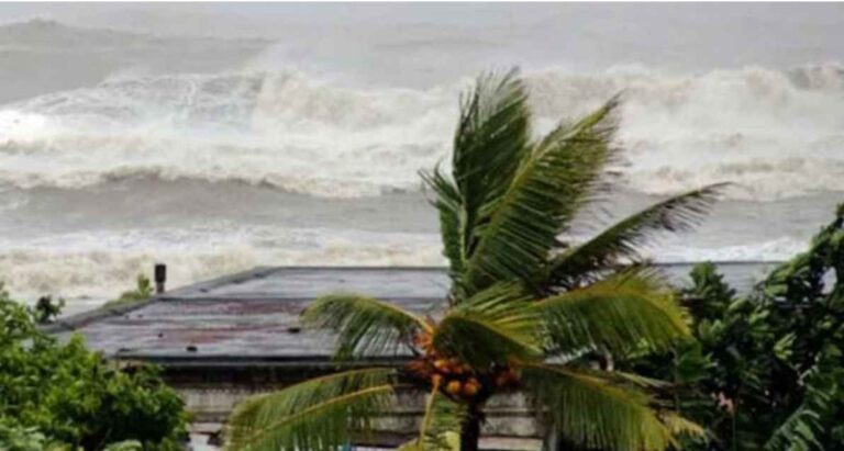 ৬ জেলায় ঝড়ের সতর্কতা, নদীবন্দরে ২ নম্বর সংকেত