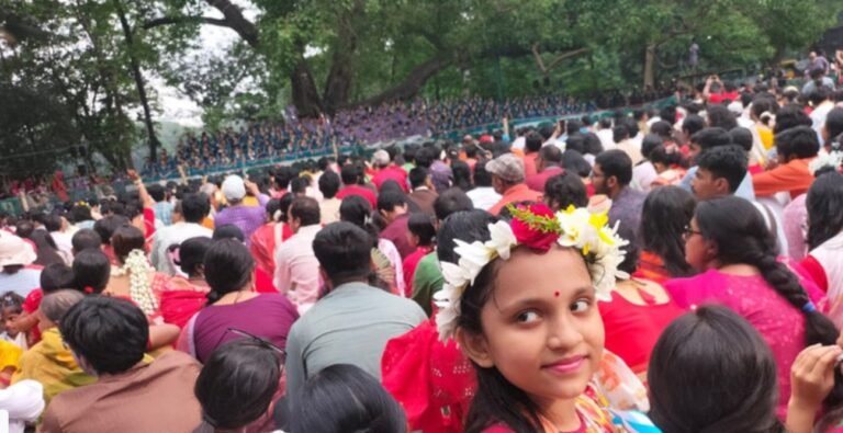 রমনা বটমূলে মধ্যপ্রাচ্য নিয়ে উদ্বেগ প্রকাশ ও শান্তি-কল্যাণ-স্বস্তির আকাঙ্ক্ষা ছায়ানটের