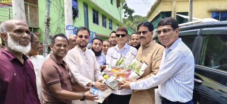 যশোরে জিয়ার খাল পরিদর্শনে প্রতিমন্ত্রী ফরহাদ হোসেন আজাদ