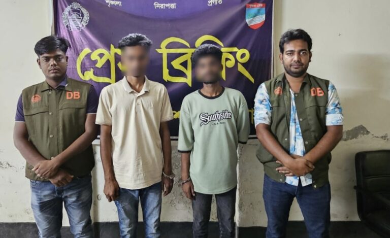 যশোরে ডিবির অভিযানে ৮০ পিস ইয়াবাসহ দুই যুবক আটক