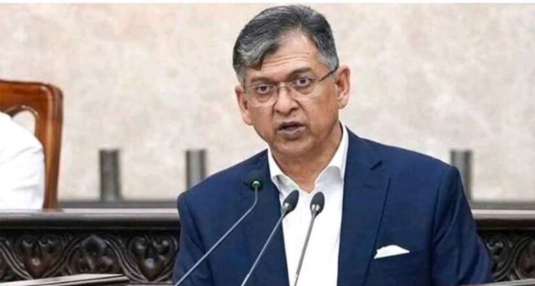 কাঁটাতার ইস্যুতে ভারতের সঙ্গে আলোচনা হবে কূটনৈতিকভাবে: স্বরাষ্ট্রমন্ত্রী