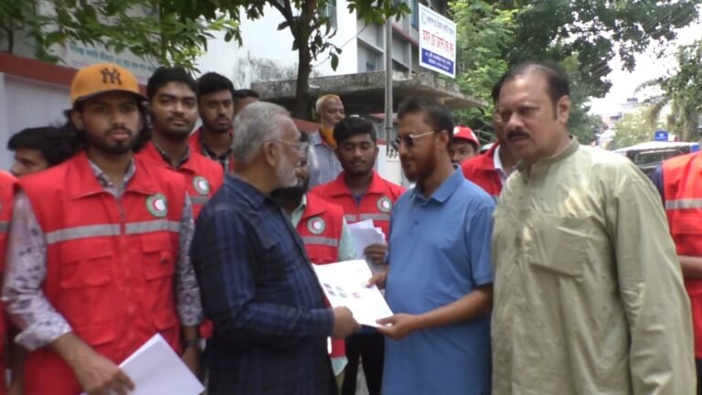 যশোরে এডিস মশার লার্ভা ধ্বংস ও সচেতনতায় রেড ক্রিসেন্টের মাসব্যাপী কর্মসূচির উদ্বোধন