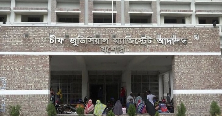 যশোর কেশবপুরে ব্যবসায়ীকে মারধর ও হত্যাচেষ্টা ঘটনায় আদালতে পৃথক দুই মামলা