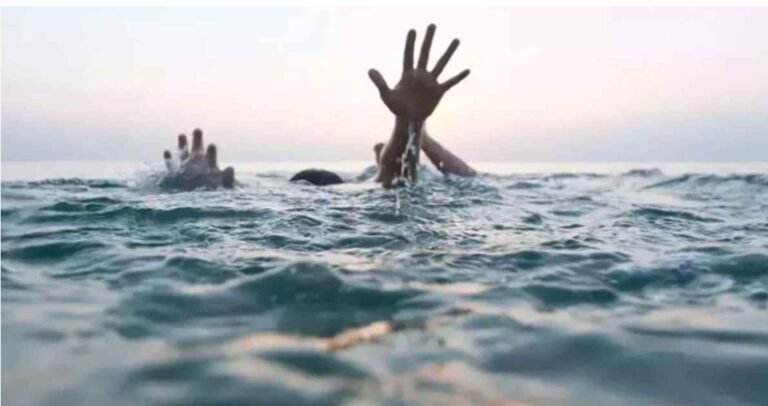 শাপলা তুলতে গিয়ে দুই ননদের সঙ্গে প্রাণ হারালেন ভাবি