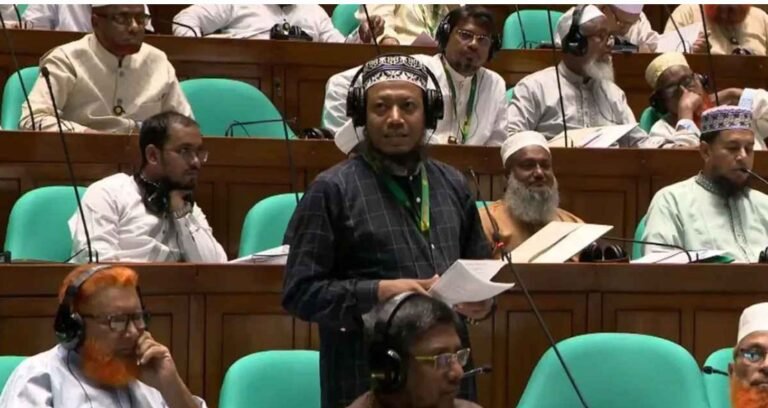 লালনের মাজারে সংস্কৃতির নামে অনৈতিক কাজ চলে: আমির হামজা