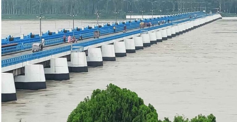 বিপৎসীমার কাছাকাছি তিস্তার পানি
