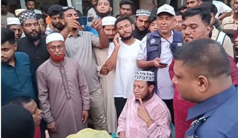 শ্বশুরবাড়ি যাওয়ার পথে আমির হামজার পরিবারের ওপর হামলা