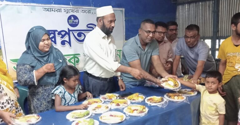 বিশেষ চাহিদাসম্পন্ন শিশুদের নিয়ে স্বপ্নতরী যশোরের ফল উৎসব