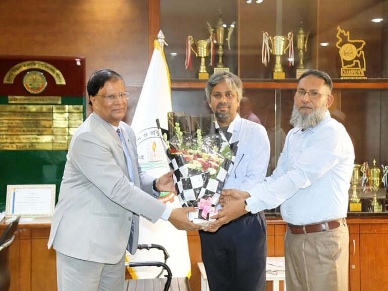 যবিপ্রবির নতুন কোষাধ্যক্ষ হিসেবে যোগ দিলেন অধ্যাপক ড. মোহাম্মদ ফারুক হাসান