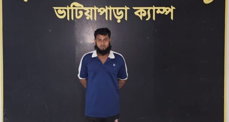 লোহাগড়ায় হত্যা মামলার এজাহারভুক্ত আসামি ফরিদপুর থেকে গ্রে/ফতার
