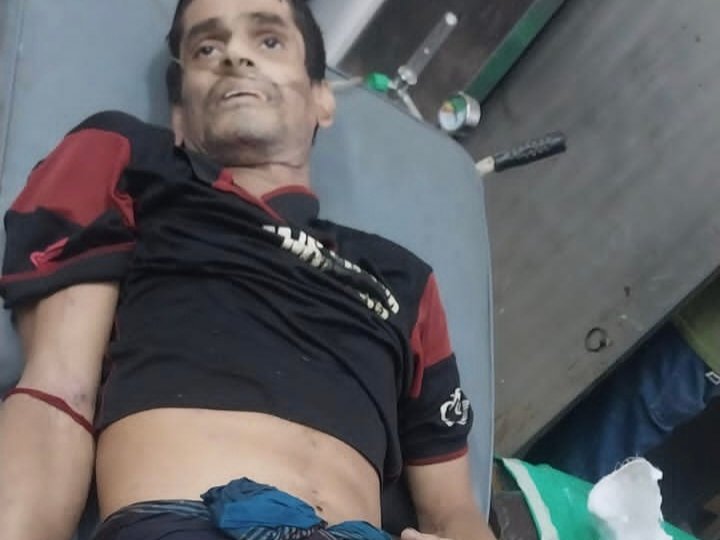 যশোর কেশবপুরে নারকেল গাছ থেকে পড়ে এক ব্যক্তি নি/হত