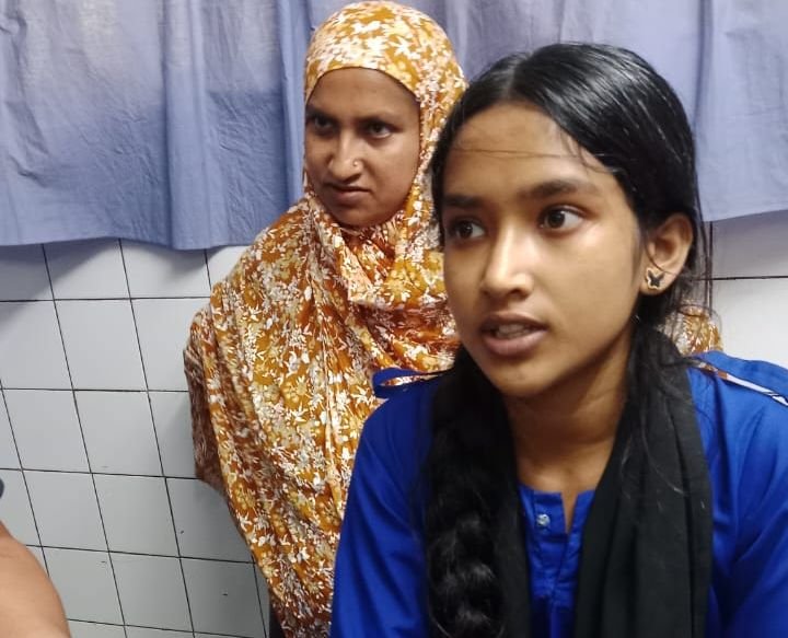 যশোরে প্রেমের প্রস্তাবে রাজি না হওয়ায় স্কুলছাত্রীকে ছু/রি/কা/ঘা/ত
