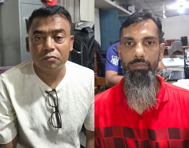যশোরে কথিত শীর্ষ সন্ত্রাসী একাধিক মামলার আসামি দাঁতাল বাবু সহযোগীসহ আটক