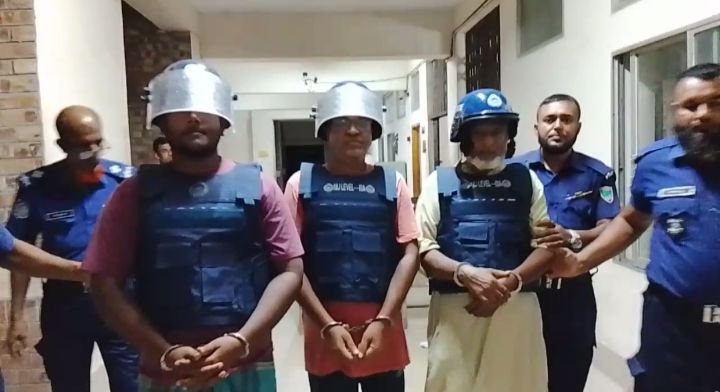 যশোরে বিশেষ ক্ষমতা ও বিস্ফোরক আইনের পৃথক মামলায় আ: লীগ সম্পাদক সহ তিনজন আবারো গ্রেপ্তার