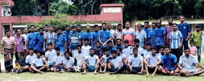 যশোরে চাচাদের জালে ৭ গোল, দুই রাজহাঁস নিয়ে ফিরলেন ভাইপোরা