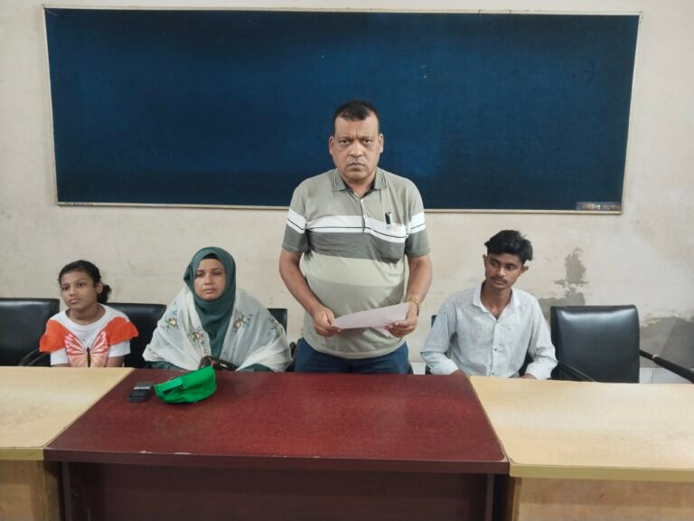 যশোর চৌগাছায় সম্পত্তি নিয়ে বিরোধে ভাই-চাচাতো ভাইদের হুমকির অভিযোগ