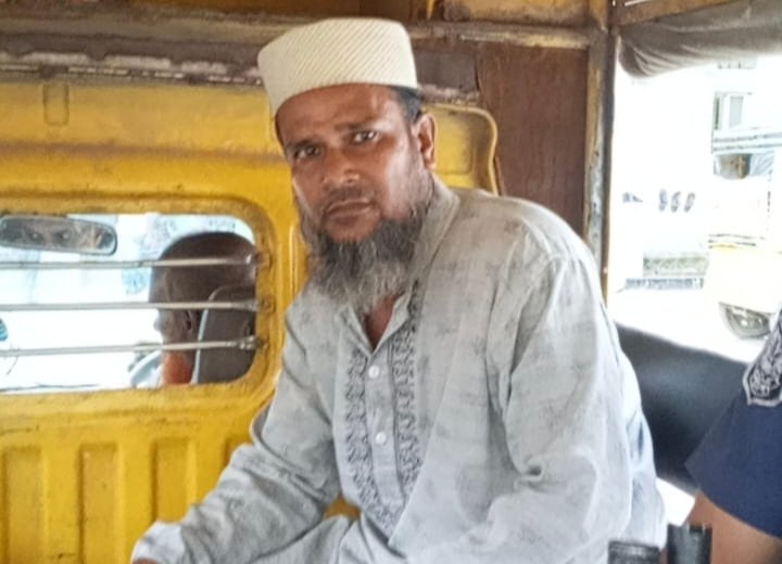 যশোরে ফেসবুকে প্রধানমন্ত্রীকে নিয়ে কটূক্তির অভিযোগ, জামায়াত সমর্থক পুলিশের হেফাজতে