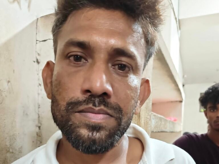 যশোরে বাস পোড়ানো মা/ম/লা/য় দুইজন আ/টক
