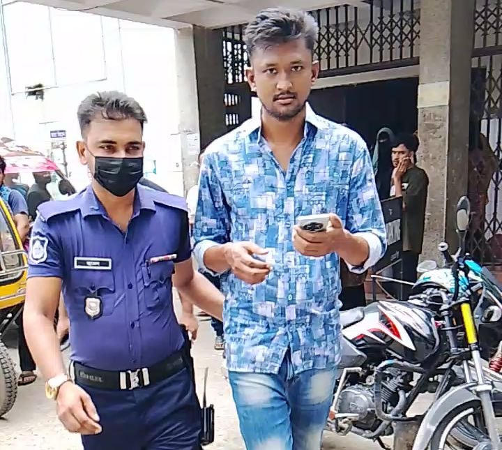 যশোর জেনারেল হাসপাতালে রোগীর বেড দেওয়ার নামে টাকা নেওয়ার অ,ভিযোগ দা,লাল  আ,টক ১